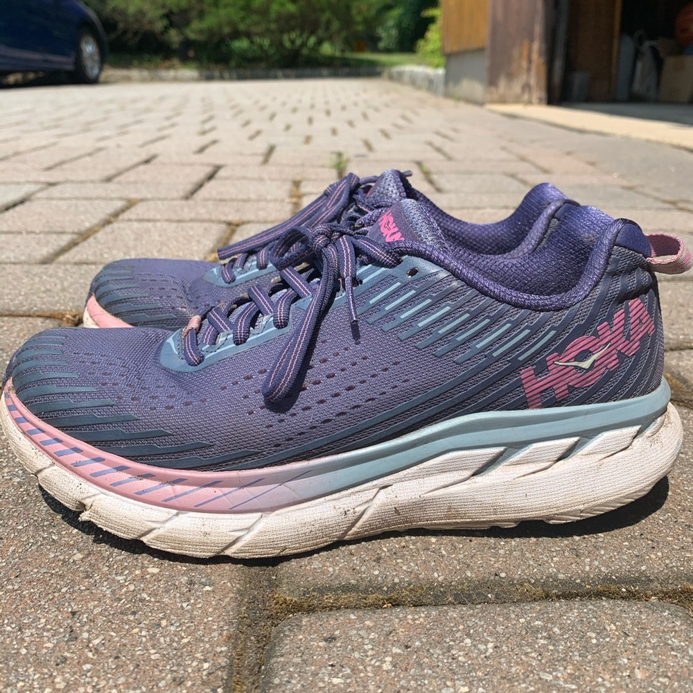 Hokas